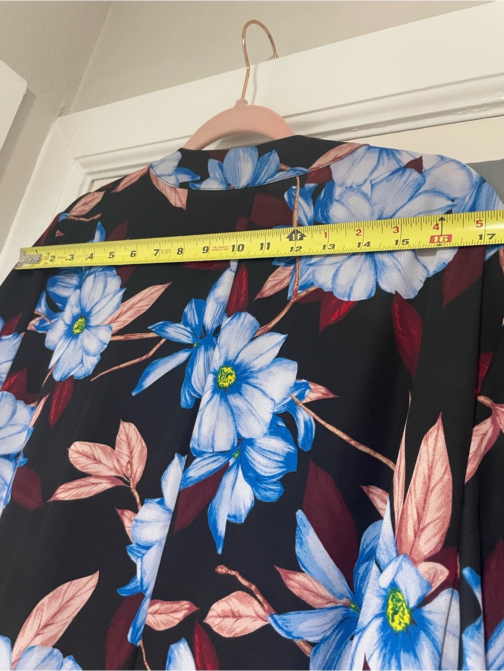 Liz Claiborne Black Tunic with Blue and Pink Floral Print - Picture 6 of 7